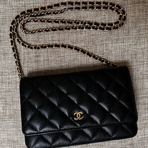 Chanel WOC black Caviar gold